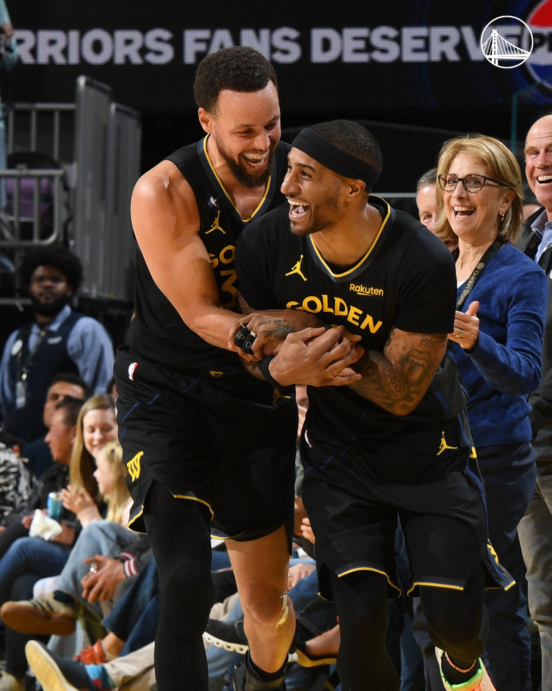 kaiyun-库里19分11助攻勇士浇灭热火4连胜，巴特勒17分4板伤退替补66分